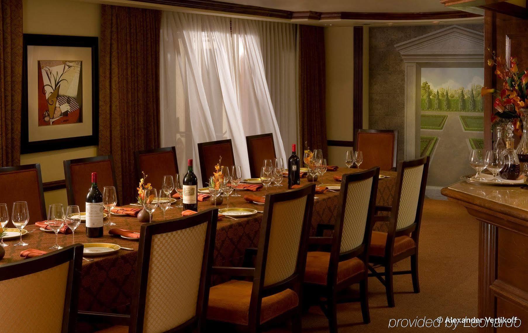 Lodge At Pebble Beach Ресторант снимка