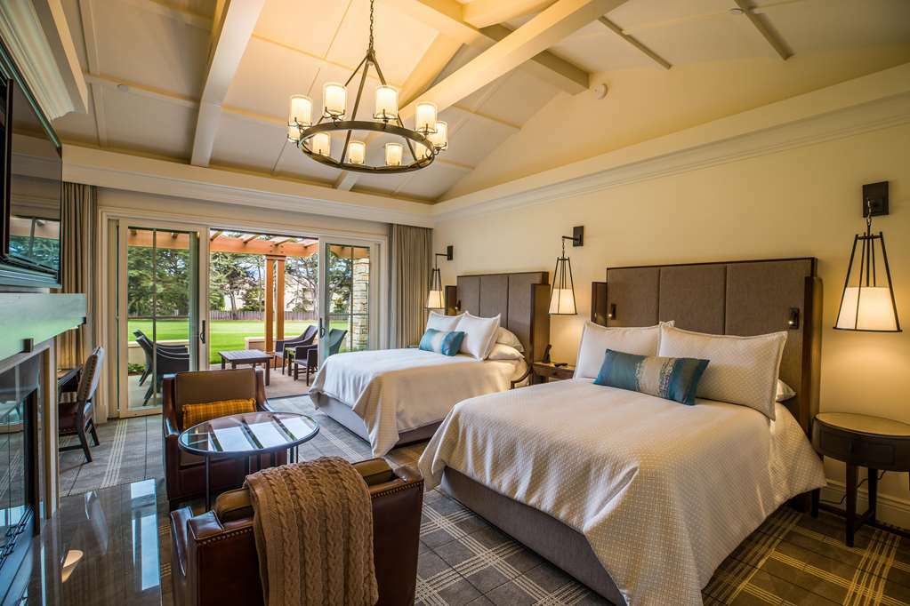 Lodge At Pebble Beach Стая снимка
